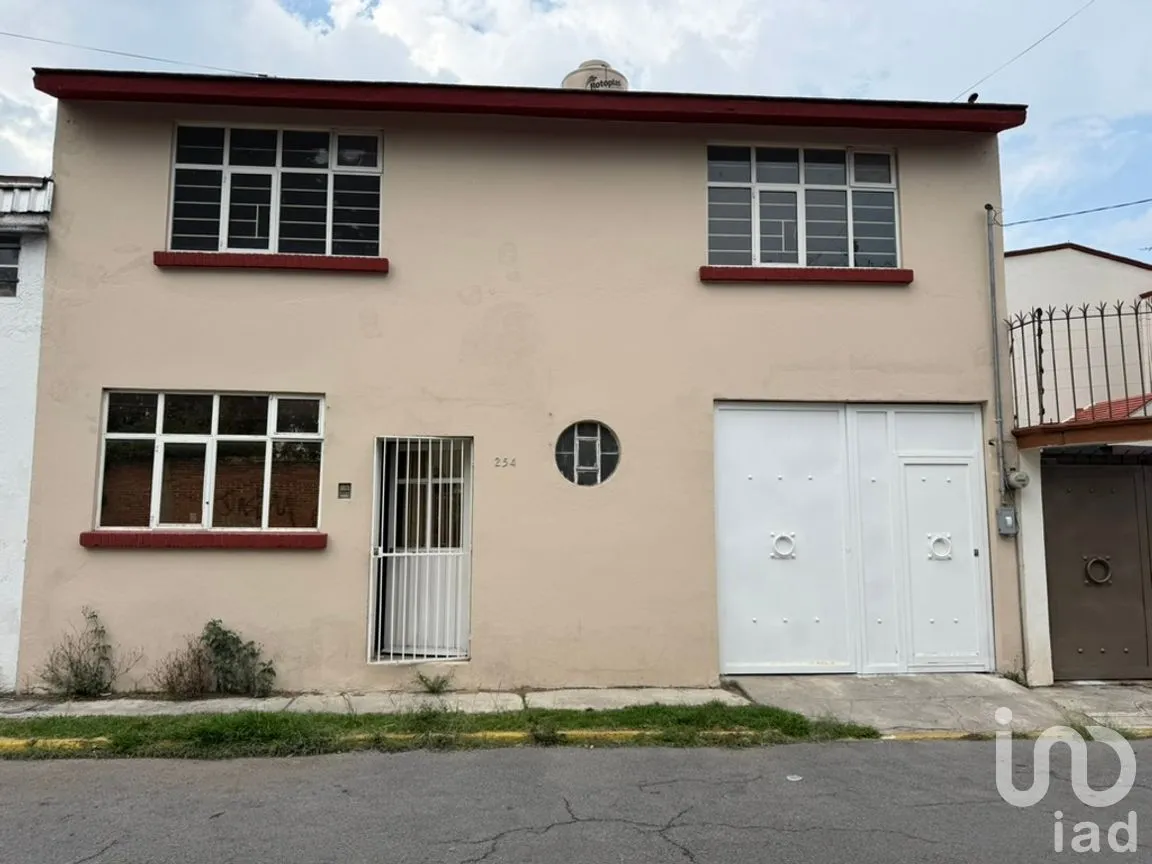 Casa en Venta en Casa Blanca, Metepec, México | NEX-251783 | iad México | Foto 1 de 16