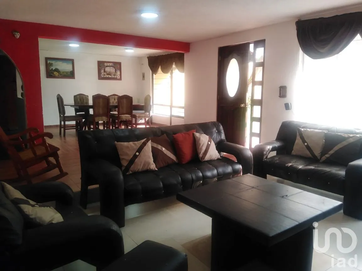 Casa en Renta en Del Deporte, Toluca, México | NEX-260944 | iad México | Foto 3 de 16