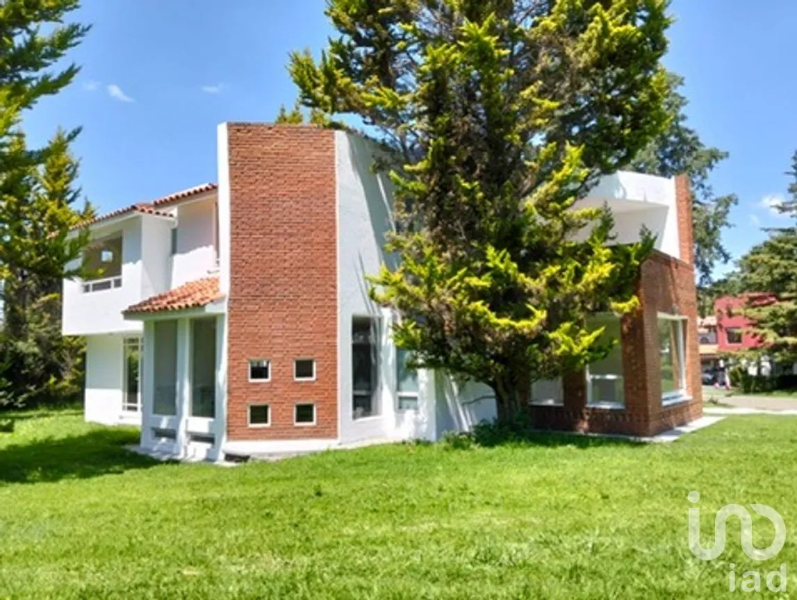 Casa en Venta en Zamarrero, Zinacantepec, México | NEX-265919 | iad México | Foto 2 de 27