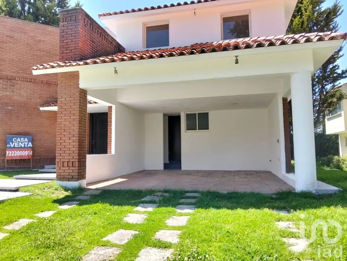 Casa en Venta en Zamarrero, Zinacantepec, México | NEX-265919 | iad México | Foto 1 de 27