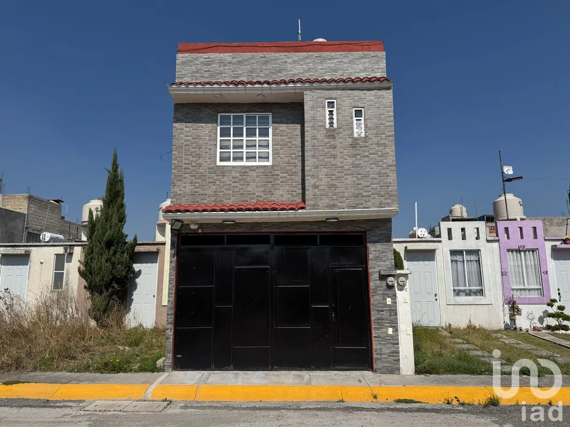 Casa en Venta en Paseos San Martín, Toluca, México | NEX-295144 | iad México | Foto 2 de 14