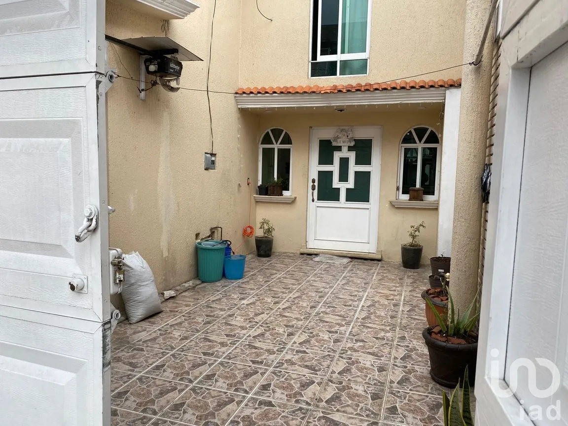 Casa en Venta en Los Ángeles, Toluca, México | NEX-295910 | iad México | Foto 2 de 19