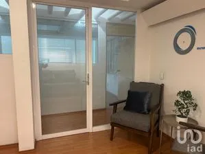 NEX-299621 - Oficina en Renta, con 2 recamaras, con 1 baño, con 78 m2 de construcción.