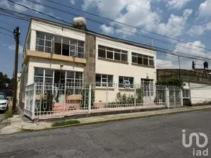 NEX-304056 - Departamento en Renta, con 3 recamaras, con 1 baño, con 180 m2 de construcción.
