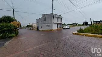 NEX-307108 - Casa en Venta, con 3 recamaras, con 2 baños, con 400 m2 de construcción.