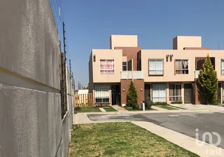 NEX-307406 - Casa en Venta, con 3 recamaras, con 1 baño, con 64 m2 de construcción.