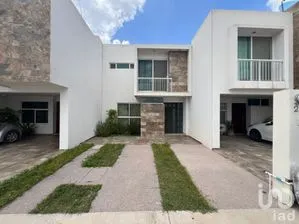 NEX-241200 - Casa en Renta, con 3 recamaras, con 2 baños, con 127 m2 de construcción en Valle Real, CP 78437, San Luis Potosí.