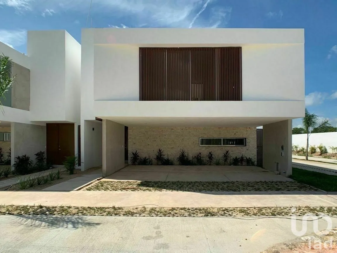 Casa en Venta en Xcanatún, Mérida, Yucatán | NEX-67310 | iad México | Foto 2 de 28