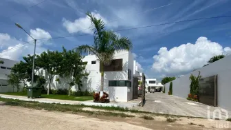 NEX-74225 - Casa en Venta, con 3 recamaras, con 4 baños, con 262 m2 de construcción en Montebello, CP 97113, Yucatán.