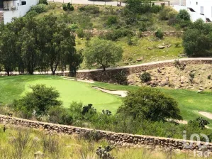NEX-106317 - Terreno en Venta en Club de Golf la Loma, CP 78215, San Luis Potosí.