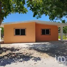 NEX-276947 - Casa en Venta, con 2 recamaras, con 1 baño, con 80 m2 de construcción en 15 de Mayo, CP 97229, Yucatán.