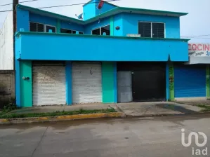 NEX-106282 - Casa en Venta, con 2 recamaras, con 2 baños, con 360 m2 de construcción en Coatzacoalcos, CP 96499, Veracruz de Ignacio de la Llave.