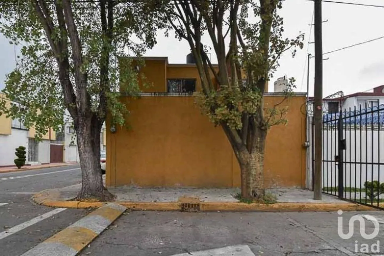 Casa en Venta en Bosques de México, Tlalnepantla de Baz, México | NEX-113156 | iad México | Foto 2 de 31