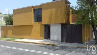 NEX-113156 - Casa en Venta, con 3 recamaras, con 3 baños, con 148 m2 de construcción en Bosques de México, CP 54050, México.