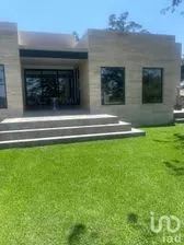 NEX-230019 - Casa en Venta, con 3 recamaras, con 4 baños, con 800 m2 de construcción en Club de Golf Valle Escondido, CP 52937, Estado De México.