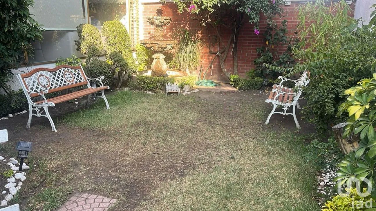 Casa en Venta en Ciudad Satélite, Naucalpan de Juárez, Estado De México | NEX-230022 | iad México | Foto 3 de 22