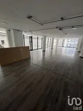 NEX-227498 - Oficina en Renta, con 2 baños, con 415 m2 de construcción.