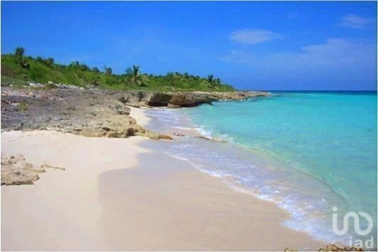 Terreno en Venta en Playa del Carmen, Solidaridad, Quintana Roo | NEX-227561 | iad México | Foto 2 de 4