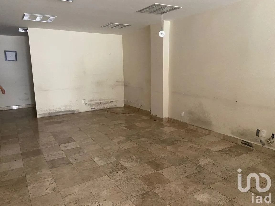 Local en Renta en Lomas de Tecamachalco, Naucalpan de Juárez, Estado De México | NEX-227624 | iad México | Foto 9 de 10