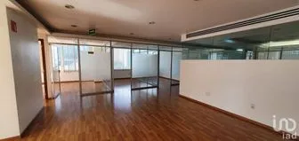 NEX-208425 - Oficina en Renta, con 2 baños, con 135 m2 de construcción.