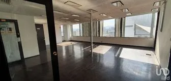 NEX-208426 - Oficina en Renta, con 2 baños, con 135 m2 de construcción.