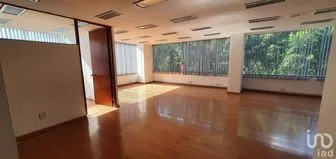 NEX-208427 - Oficina en Renta, con 2 baños, con 135 m2 de construcción.