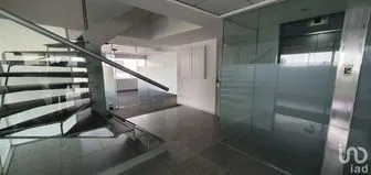 NEX-208429 - Oficina en Renta, con 3 baños, con 445 m2 de construcción.
