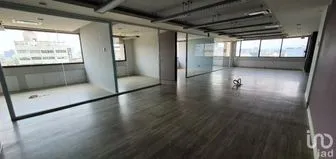 NEX-208512 - Oficina en Renta, con 8 baños, con 607 m2 de construcción.