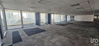 NEX-216071 - Oficina en Renta, con 8 baños, con 700 m2 de construcción.