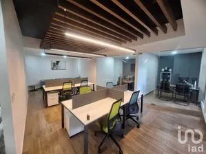 NEX-226344 - Oficina en Renta, con 4 baños, con 94.6 m2 de construcción.