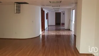 NEX-267743 - Oficina en Renta, con 9 baños, con 213 m2 de construcción.