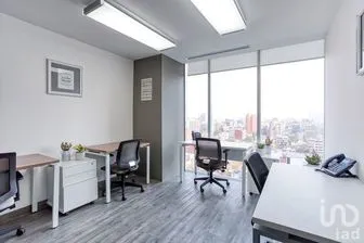 NEX-267769 - Oficina en Renta, con 4 baños.