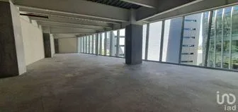 NEX-267787 - Oficina en Renta, con 8 baños, con 351.66 m2 de construcción.