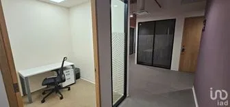 NEX-267813 - Oficina en Renta, con 4 baños.