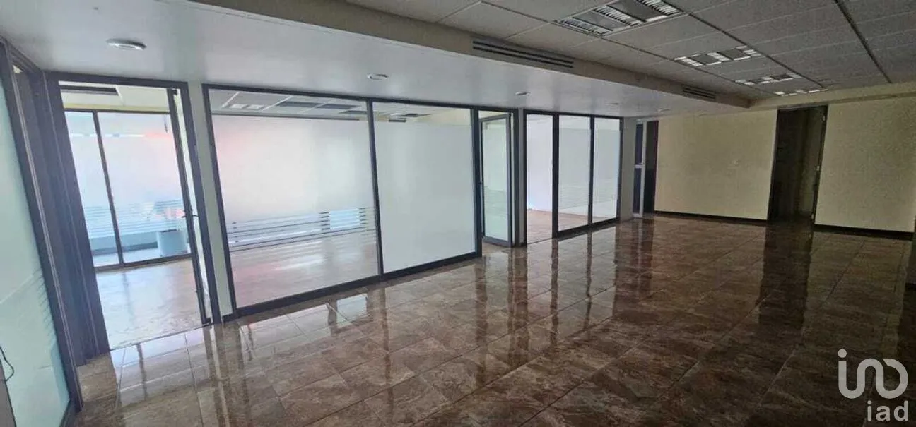 Oficina en Renta en Lomas de Tecamachalco, Naucalpan de Juárez, Estado de México | NEX-269705 | iad México | Foto 9 de 19