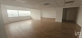 NEX-270049 - Oficina en Renta, con 8 baños, con 126 m2 de construcción.