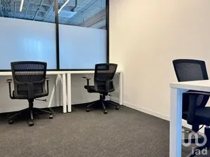 NEX-272648 - Oficina en Renta, con 4 baños.