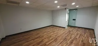 NEX-296137 - Oficina en Renta, con 2 baños, con 168 m2 de construcción.