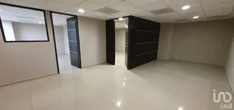NEX-296139 - Oficina en Renta, con 2 baños, con 174 m2 de construcción.