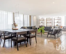 NEX-88883 - Departamento en Venta, con 3 recamaras, con 4 baños, con 237 m2 de construcción.