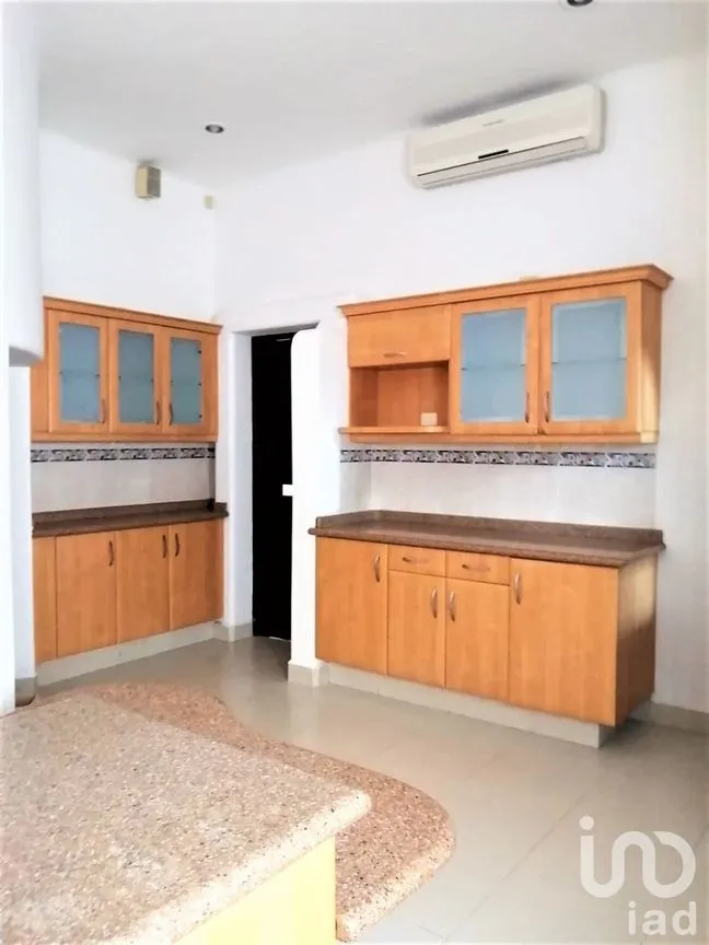 Casa en Renta en Benito Juárez Nte, Mérida, Yucatán | NEX-232628 | iad México | Foto 8 de 25
