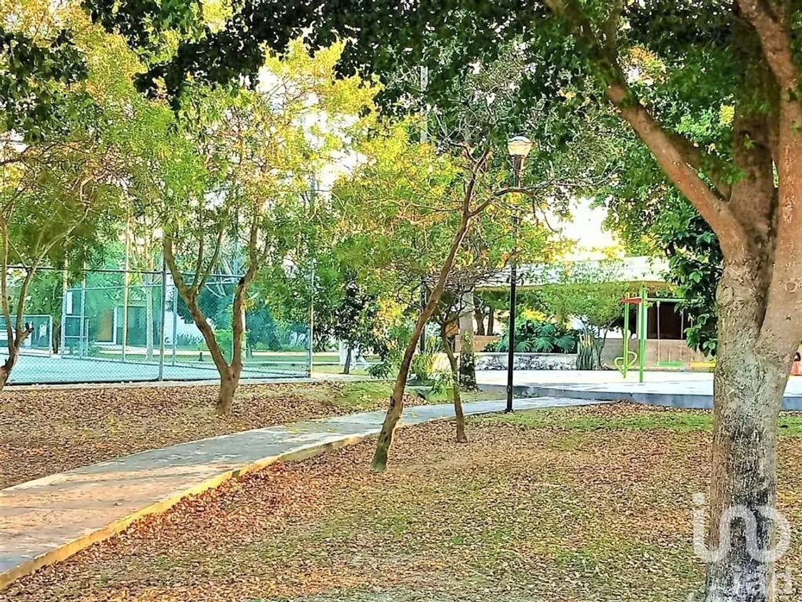 Terreno en Venta en Jardines de Rejoyada, Mérida, Yucatán | NEX-232650 | iad México | Foto 10 de 12