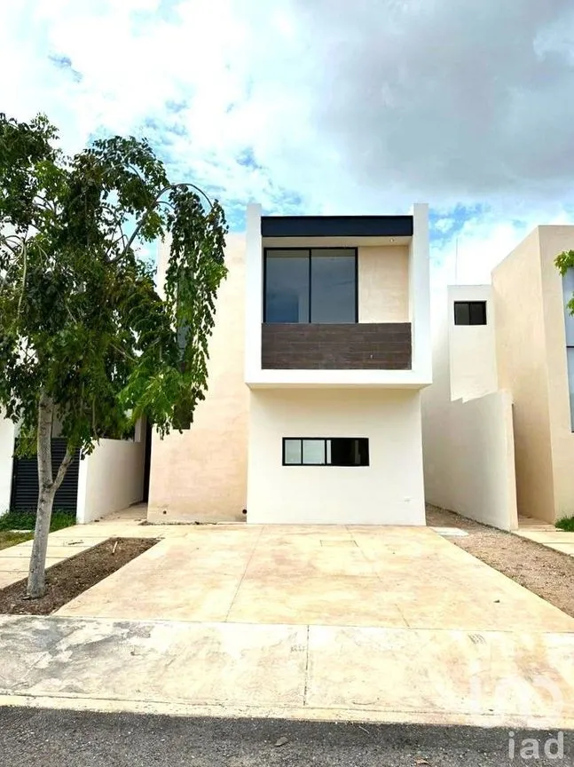 Casa en Venta en Leandro Valle, Mérida, Yucatán | NEX-232690 | iad México | Foto 3 de 18