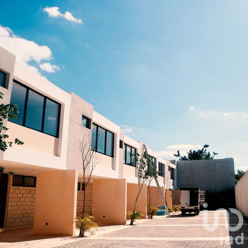 Casa en Venta en Temozon Norte, Mérida, Yucatán | NEX-232727 | iad México | Foto 1 de 21