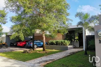 NEX-232749 - Casa en Renta, con 3 recamaras, con 3 baños, con 380 m2 de construcción en La Rejoyada, CP 97307, Yucatán.