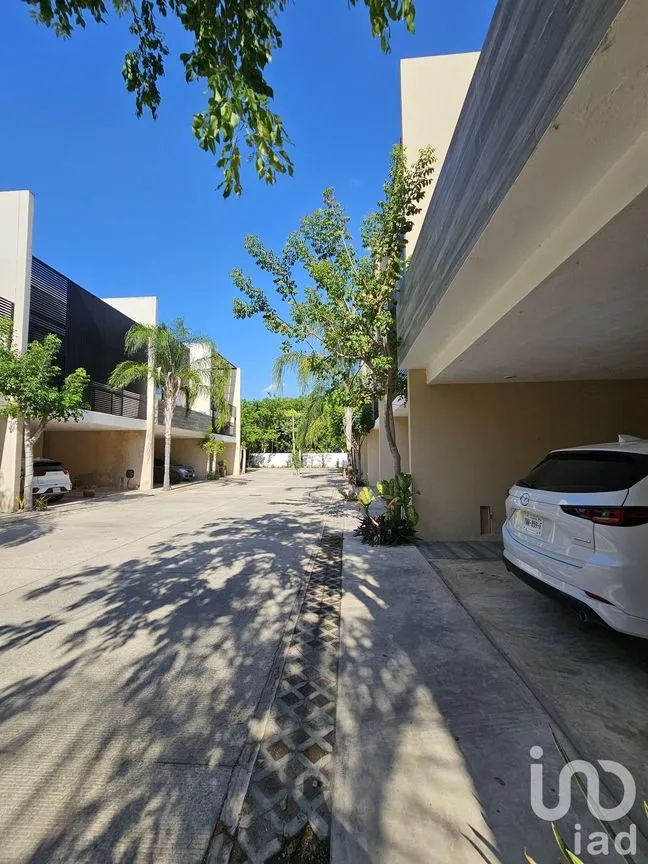 Casa en Venta en Temozon Norte, Mérida, Yucatán | NEX-232822 | iad México | Foto 3 de 38