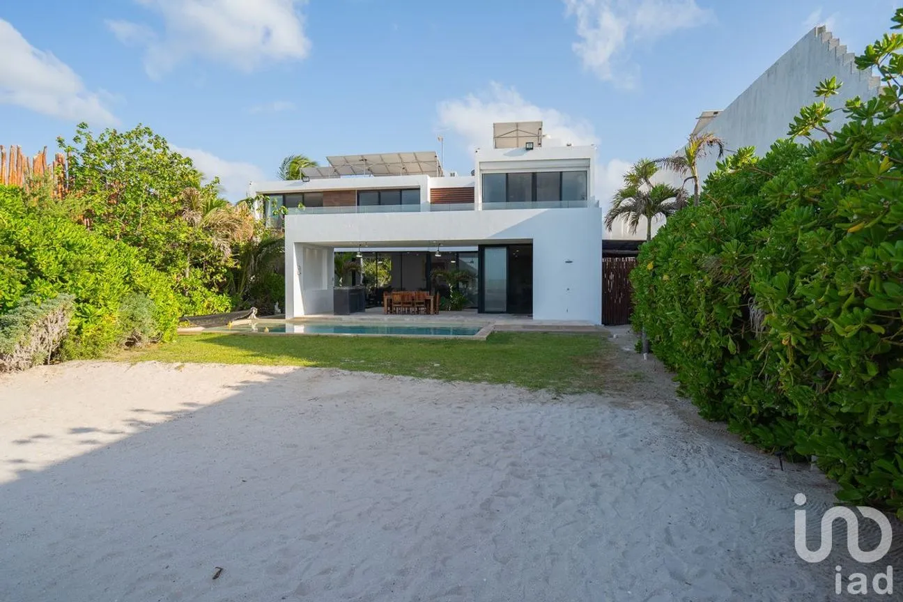 Casa en Venta en Chelem, Progreso, Yucatán | NEX-232824 | iad México | Foto 1 de 49