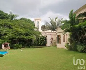 NEX-267201 - Casa en Venta, con 4 recamaras, con 4 baños, con 980 m2 de construcción.