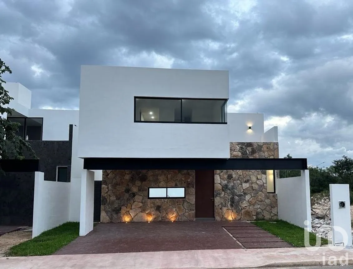 Casa en Venta en Praderas del Mayab, Conkal, Yucatán | NEX-271027 | iad México | Foto 1 de 36