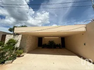 NEX-275180 - Casa en Venta, con 3 recamaras, con 3 baños, con 289.54 m2 de construcción.